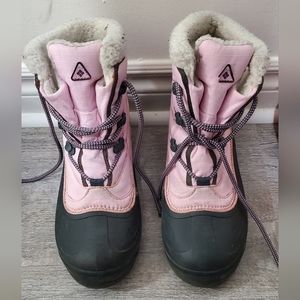 Columbia Winter Boots size 8.5 women